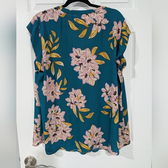 DR2 by Daniel Rainn Teal Floral V-Neck Short Sleeve Blouse in Size 2X - Picture 8 of 8